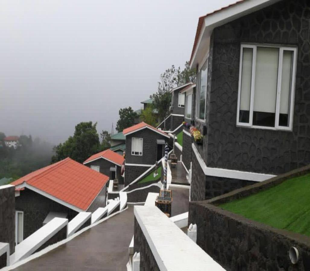 360 South, Khandala Lonavala Bagian luar foto