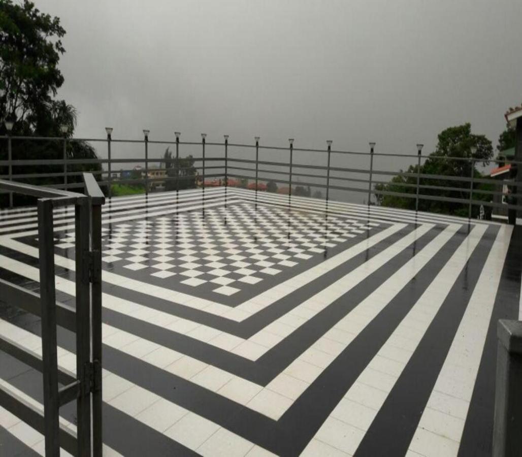 360 South, Khandala Lonavala Bagian luar foto