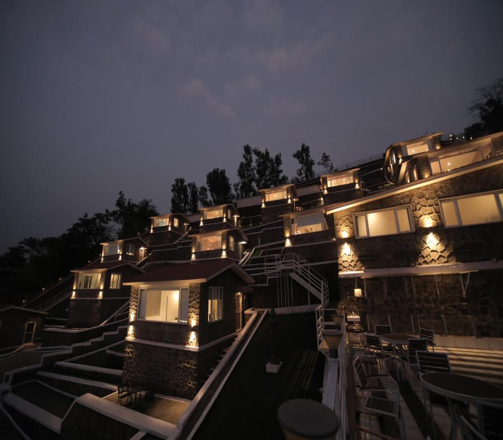360 South, Khandala Lonavala Bagian luar foto
